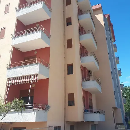 Zoga Apartment Golem (Tirana)
